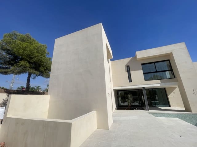 4 makuuhuone Huvila myytävänä paikassa La Nucia mukana uima-altaan 
autotalli - 1 325 000 € (Ref: 9591639)