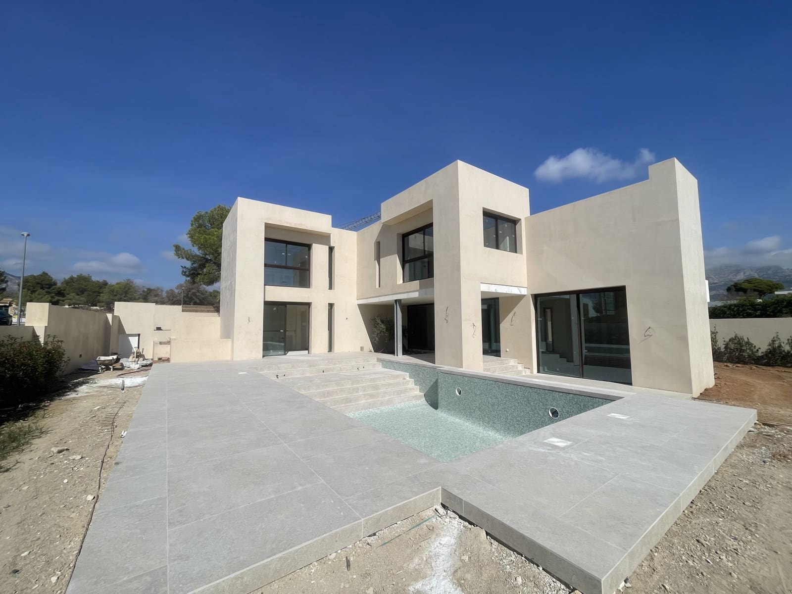 4 makuuhuone Huvila myytävänä paikassa La Nucia mukana uima-altaan 
autotalli - 1 325 000 € (Ref: 9591639)