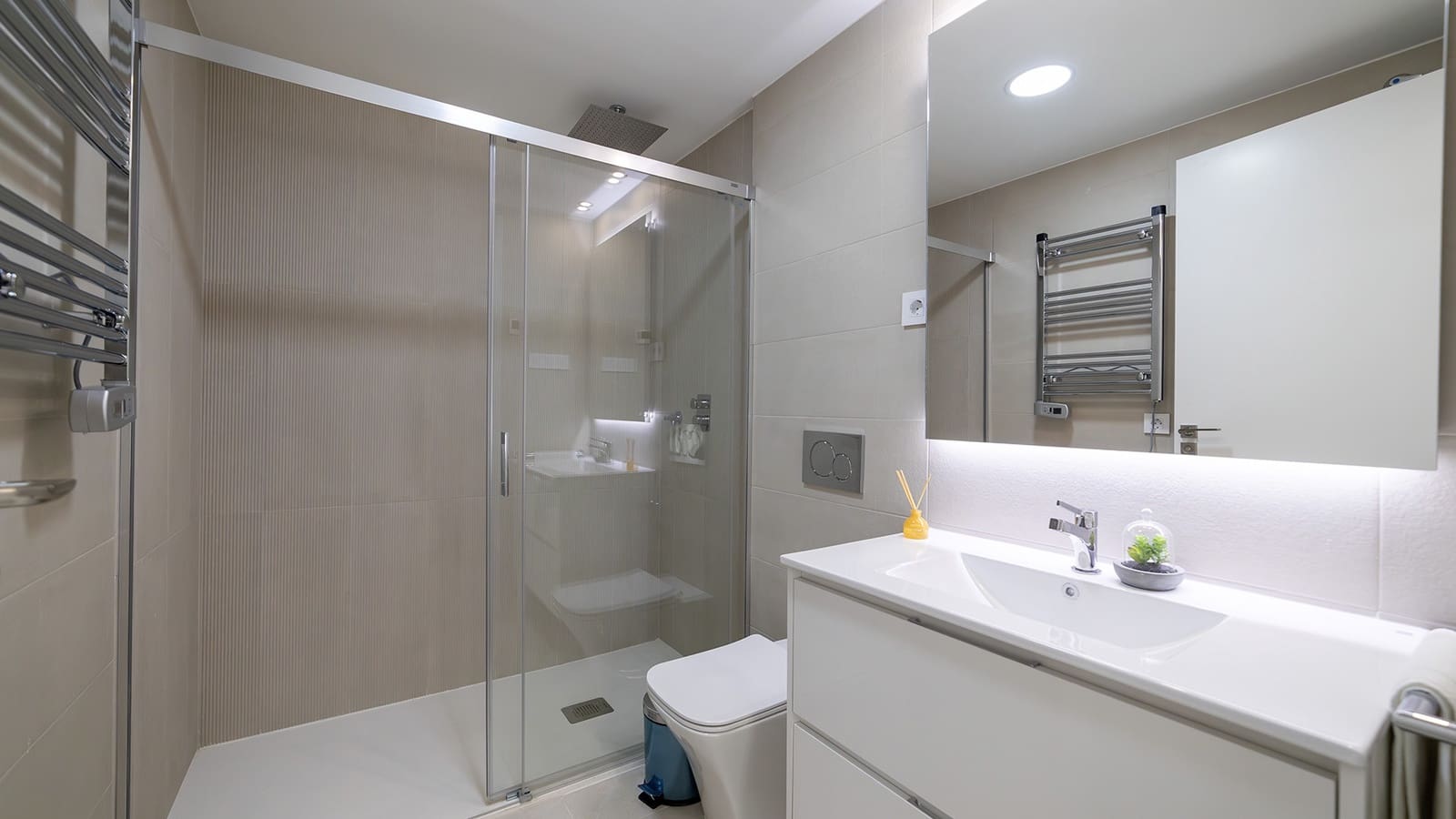 3 chambre Appartement à vendre à Orihuela Costa avec piscine garage - 412 000 € (Ref: 9591647)