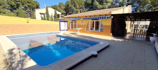 4 soverom Kjedet enebolig til salgs i Los Balcones - Los Altos, Orihuela med svømmebasseng - € 449 000 (Ref: 9659663)
