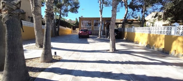 4 soverom Kjedet enebolig til salgs i Los Balcones - Los Altos, Orihuela med svømmebasseng - € 449 000 (Ref: 9659663)