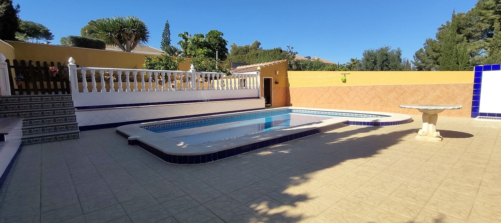 4 chambre Villa/Maison Semi-Mitoyenne à vendre à Orihuela Costa avec piscine - 449 000 € (Ref: 9659663)