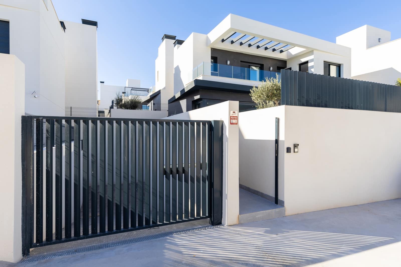 3 quarto Moradia para venda em Algorfa com piscina garagem - 549 900 € (Ref: 9659664)