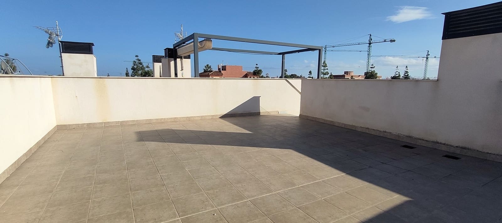 3 chambre Villa/Maison à vendre à Los Alcazares avec piscine garage - 385 000 € (Ref: 9659665)