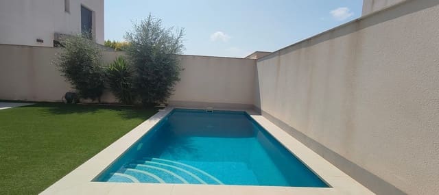 3 slaapkamer Villa te koop in Las Lomas de Rame - Bahía Bella, Los Alcázares met zwembad garage - € 385.000 (Ref: 9659665)