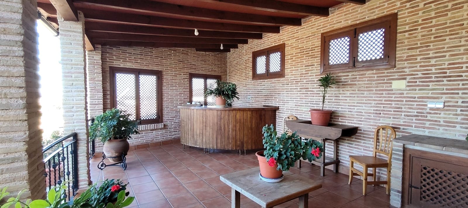 4 soveværelse Finca/Landehus til salg i Bigastro med swimmingpool garage - € 459.000 (Ref: 9659666)