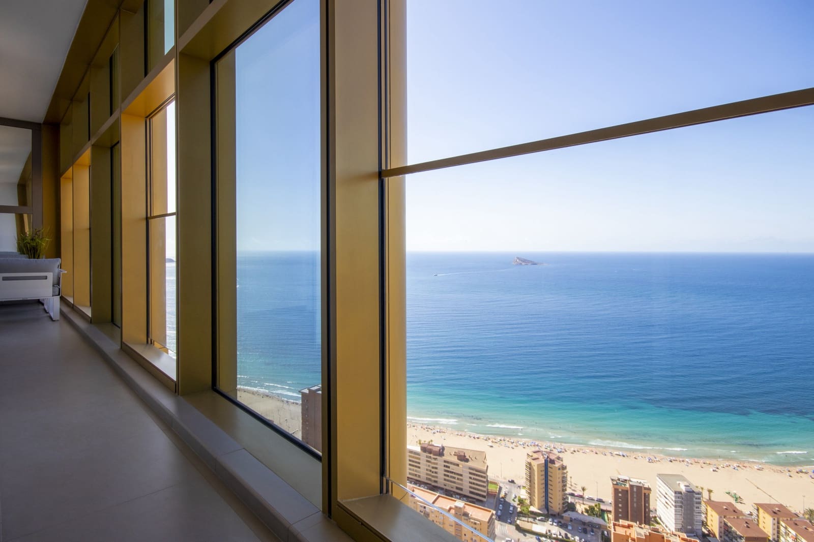 2 Zimmer Apartment zu verkaufen in Benidorm mit Garage - 550.000 € (Ref: 9674565)