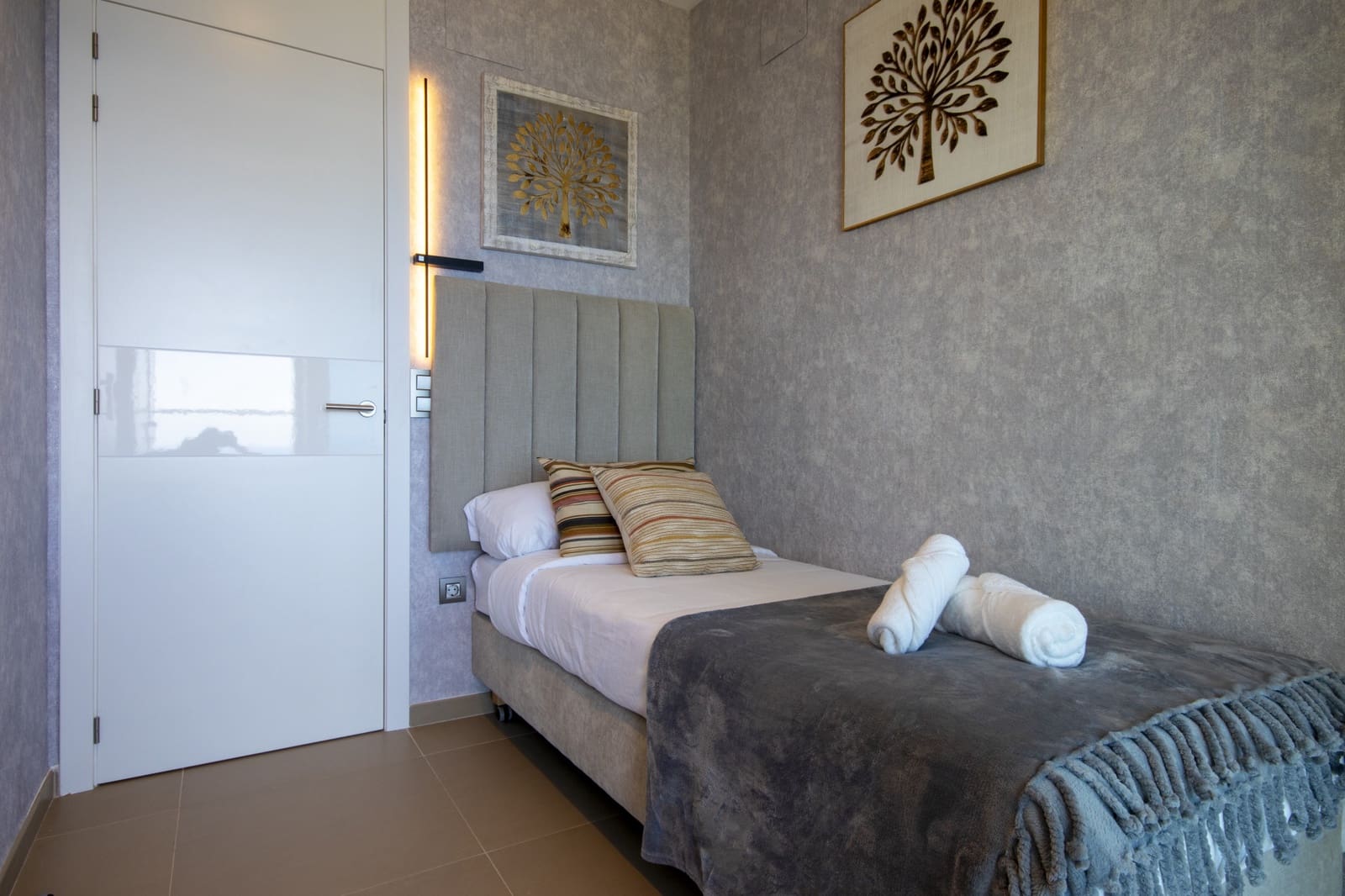 2 Zimmer Apartment zu verkaufen in Benidorm mit Garage - 550.000 € (Ref: 9674565)