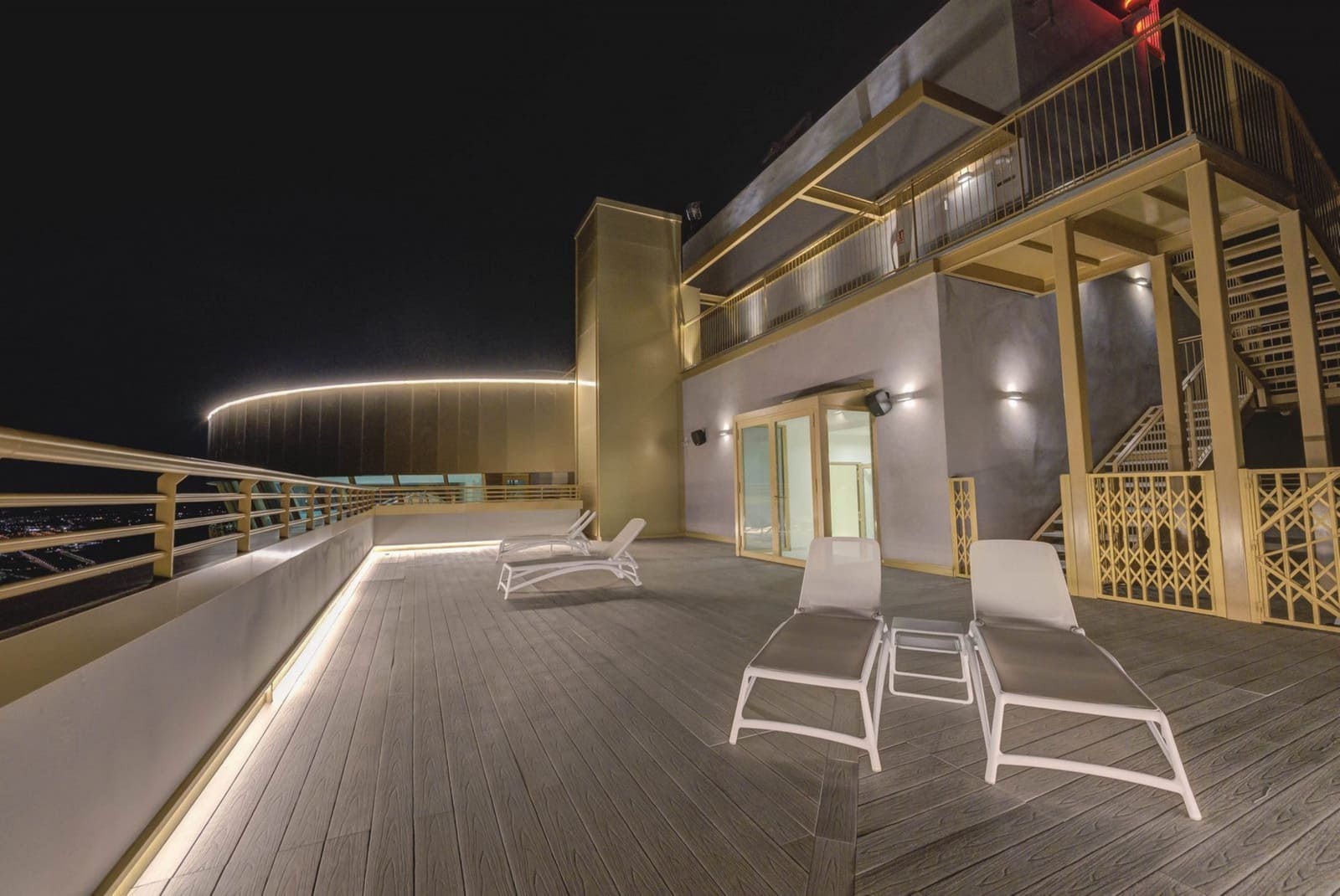 2 Zimmer Apartment zu verkaufen in Benidorm mit Garage - 550.000 € (Ref: 9674565)