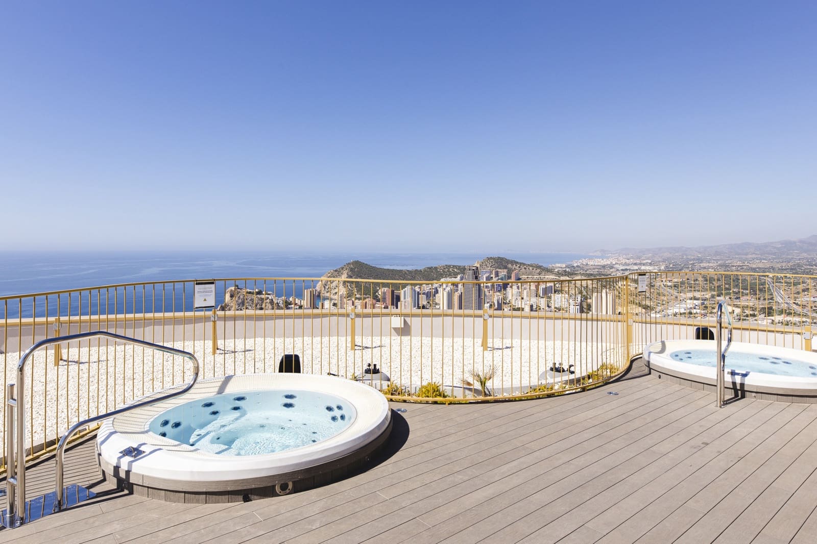 2 Zimmer Apartment zu verkaufen in Benidorm mit Garage - 550.000 € (Ref: 9674565)