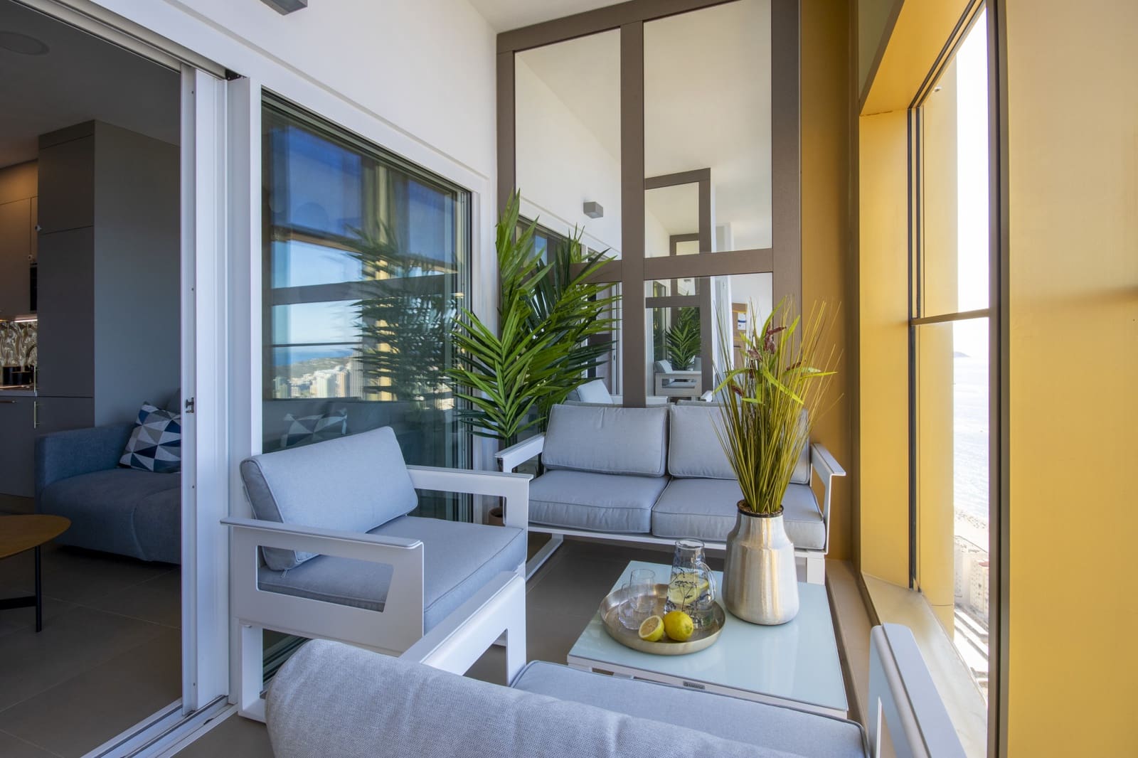 2 slaapkamer Appartement te koop in Benidorm met garage - € 550.000 (Ref: 9674565)