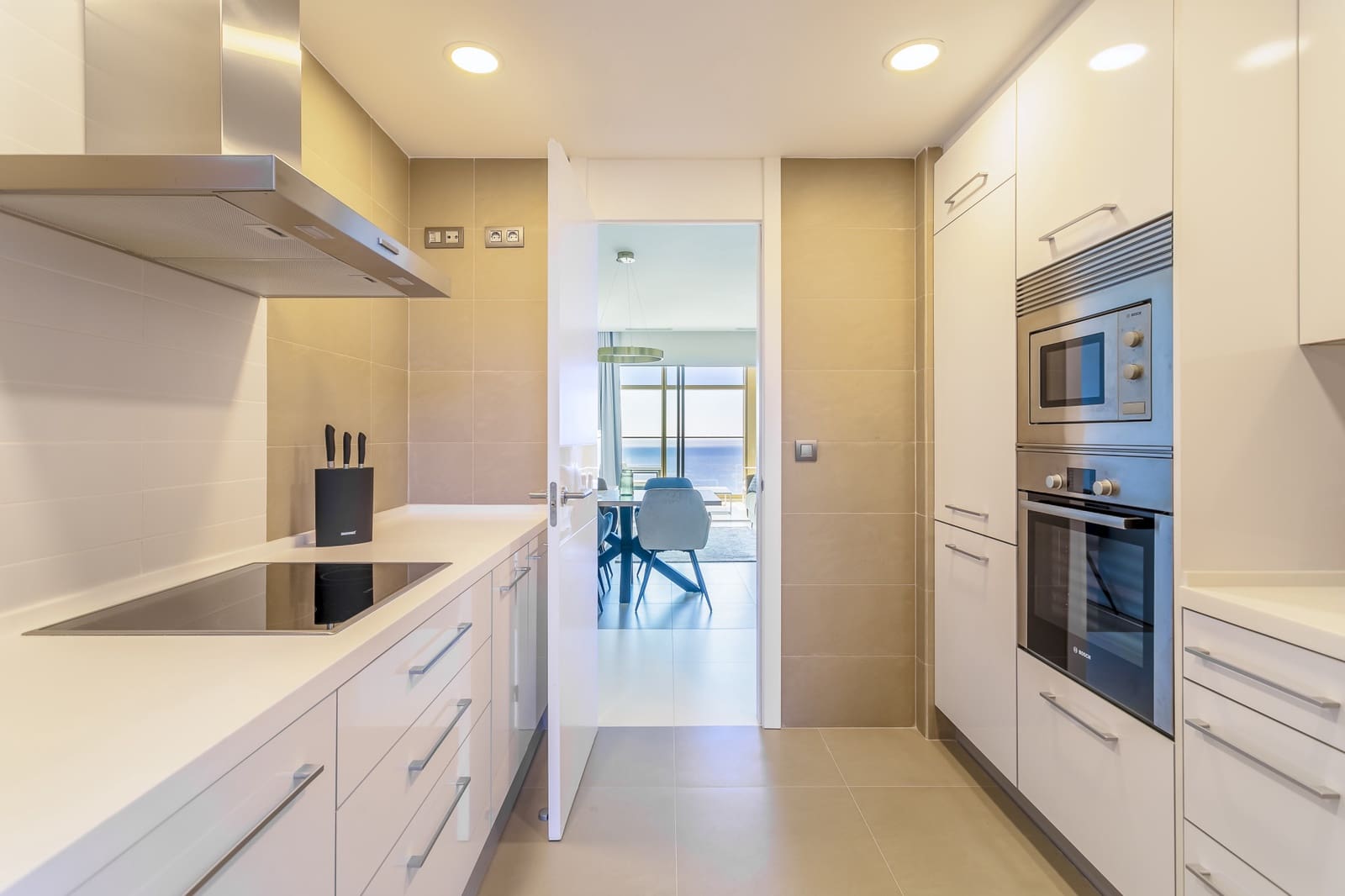 2 slaapkamer Appartement te koop in Benidorm met zwembad garage - € 625.000 (Ref: 9674569)