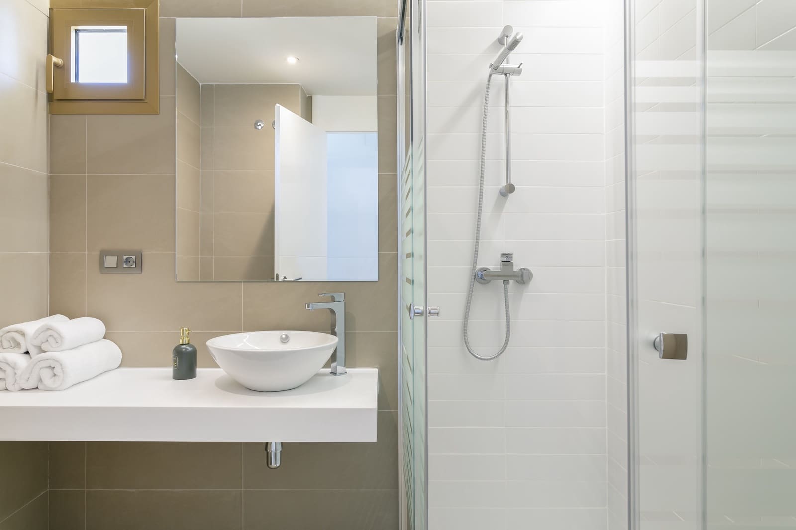 2 slaapkamer Appartement te koop in Benidorm met zwembad garage - € 625.000 (Ref: 9674569)