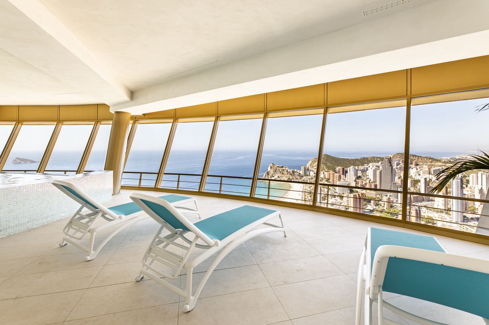 2 chambre Appartement à vendre à Benidorm avec piscine garage - 765 000 € (Ref: 9674570)