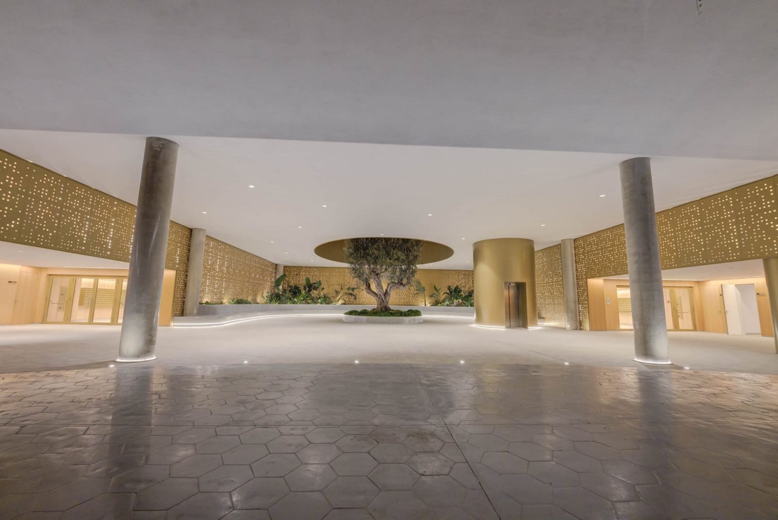 2 soverom Leilighet til salgs i Benidorm med svømmebasseng garasje - € 765 000 (Ref: 9674570)