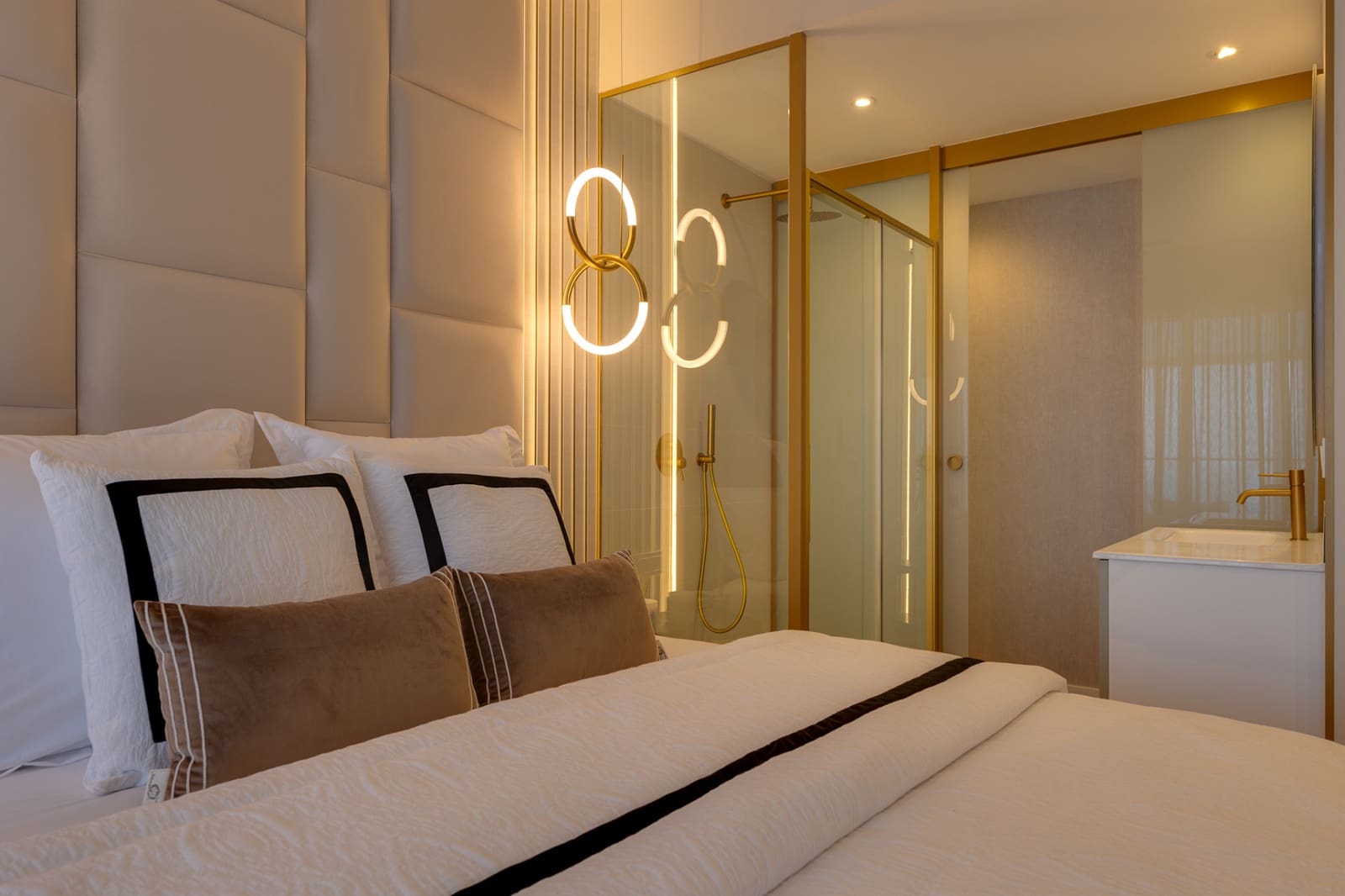 3 soveværelse Lejlighed til salg i Benidorm med swimmingpool garage - € 1.299.000 (Ref: 9691303)