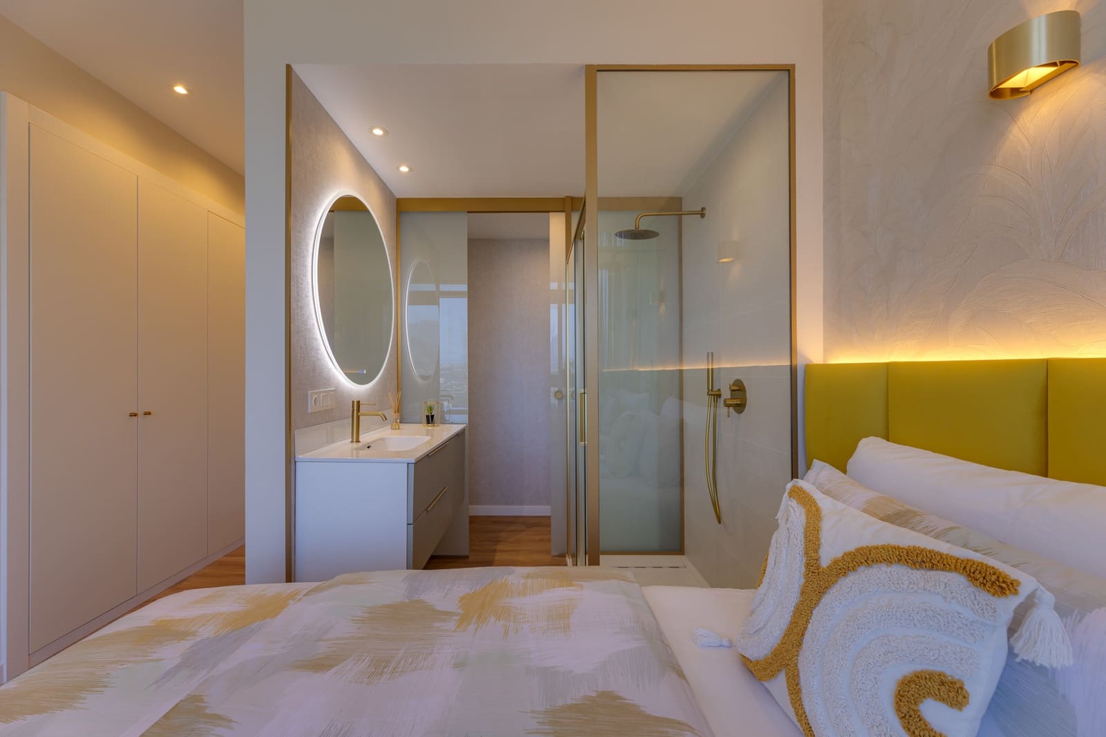 3 soveværelse Lejlighed til salg i Benidorm med swimmingpool garage - € 1.299.000 (Ref: 9691303)