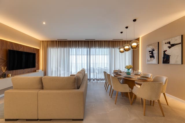 3 soveværelse Lejlighed til salg i Benidorm med swimmingpool garage - € 1.299.000 (Ref: 9691303)