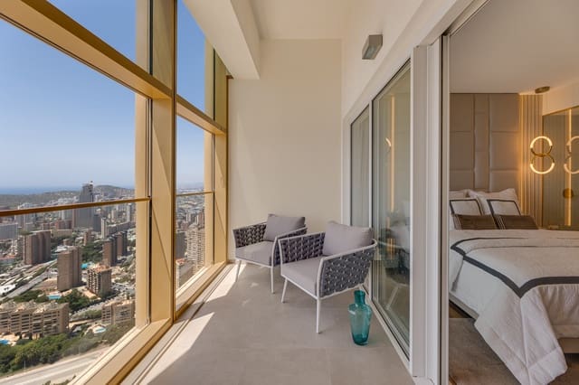 3 soveværelse Lejlighed til salg i Benidorm med swimmingpool garage - € 1.299.000 (Ref: 9691303)