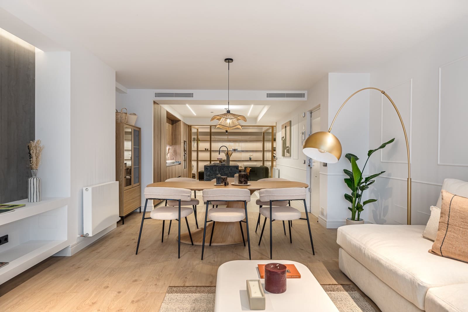 2 bedroom Apartment for sale in Madrid city with garage - € 1,850,000 (Ref: 9704983)