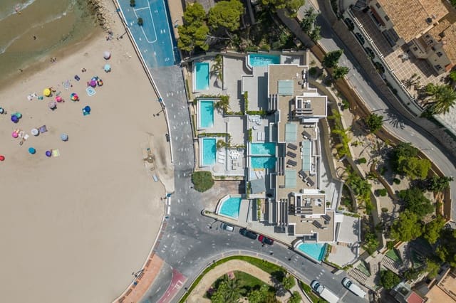4 makuuhuone Kattohuoneisto myytävänä paikassa Playa Poniente, Benidorm mukana uima-altaan 
autotalli - 1 650 000 € (Ref: 9712415)