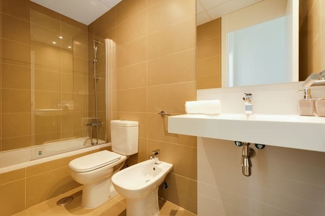 2 sypialnia Apartament na sprzedaż w Benidorm z basenem garażem - 399 000 € (Ref: 9797388)