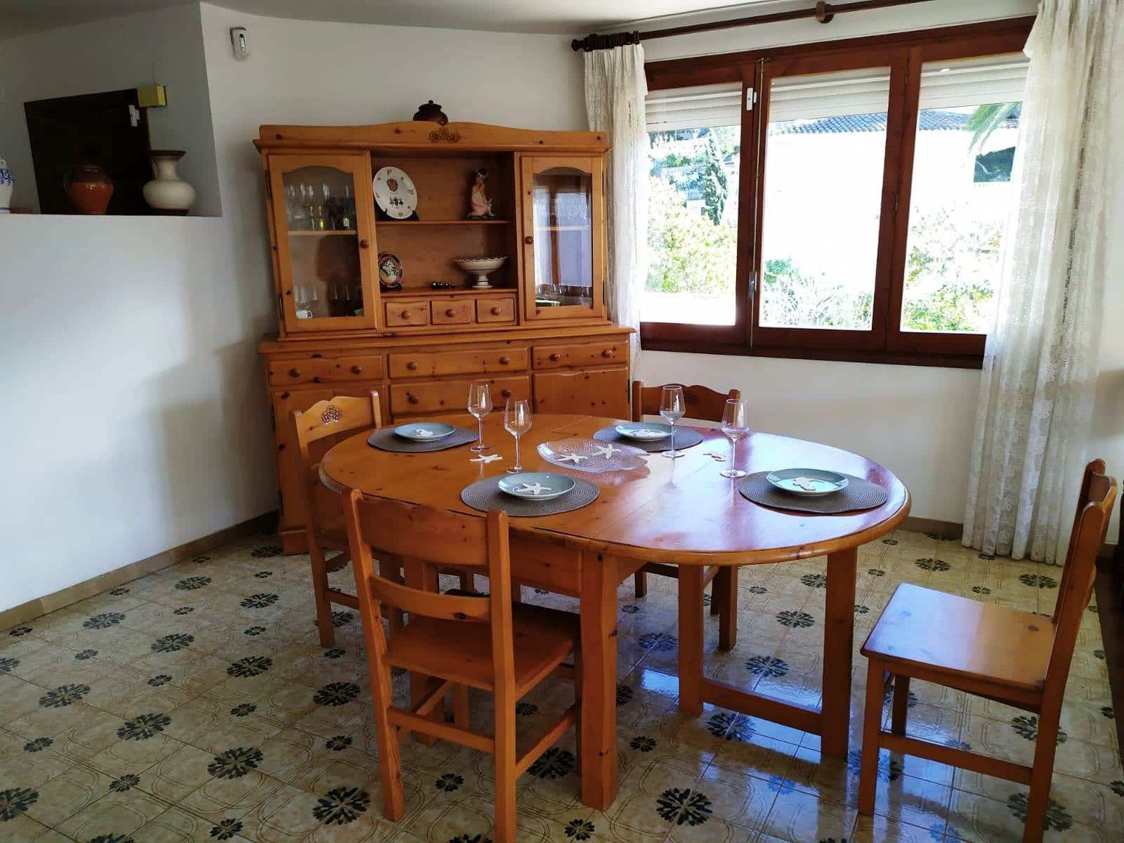 5 soverom Villa til salgs i Tamarit med garasje - € 459 000 (Ref: 5954773)