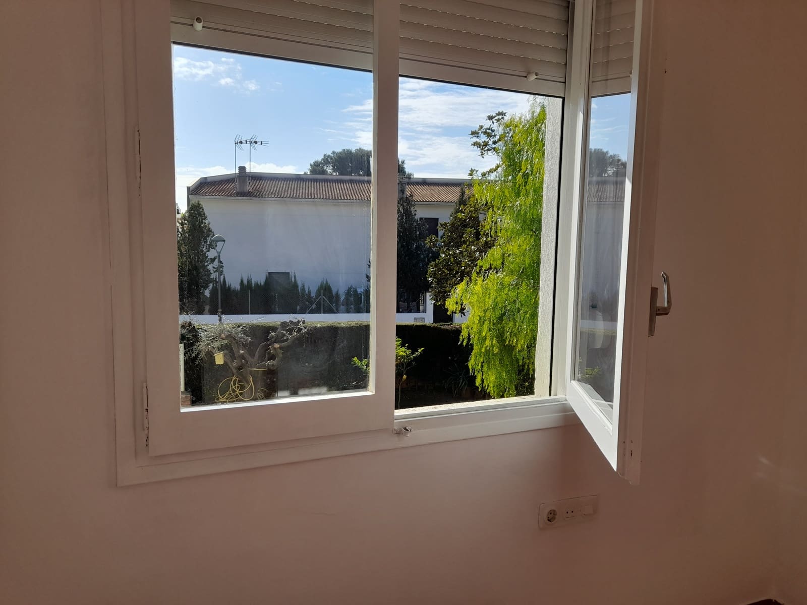 5 soverom Villa til salgs i Tamarit med garasje - € 459 000 (Ref: 5954773)