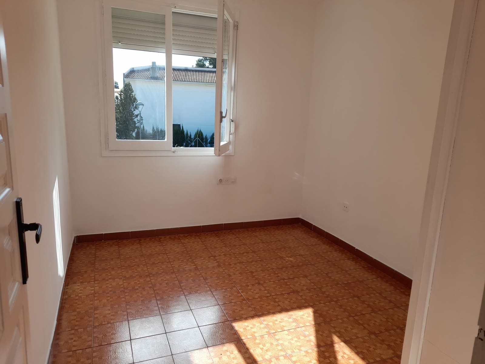 5 soverom Villa til salgs i Tamarit med garasje - € 459 000 (Ref: 5954773)