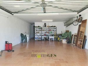 5 soverom Villa til salgs i Tamarit med garasje - € 459 000 (Ref: 5954773)