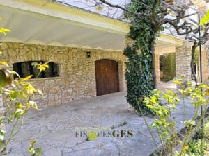 5 bedroom Villa for sale in Aiguamurcia with pool garage - € 430,000 (Ref: 9838590)