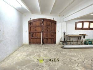 5 bedroom Villa for sale in Aiguamúrcia with pool garage - € 430,000 (Ref: 9838590)