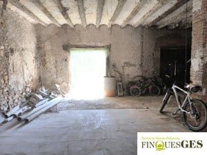 Finca/Country House for sale in Alcover with garage - € 99,900 (Ref: 9838608)