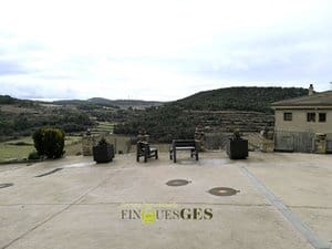 4 soveværelse Finca/Landehus til salg i Vallbona de les Monges med swimmingpool garage - € 110.000 (Ref: 9860743)