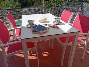 5 bedroom Townhouse for sale in Vilallonga del Camp with garage - € 310,000 (Ref: 9895413)