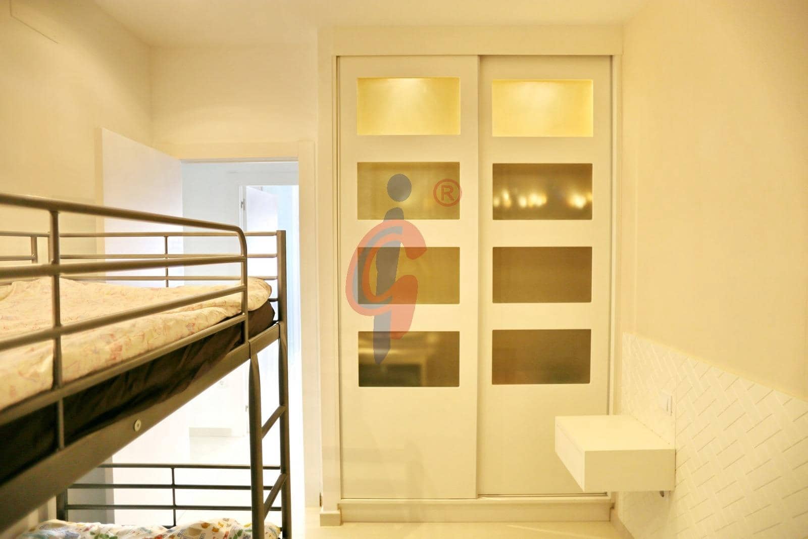 Apartamento de 3 habitaciones en Guardamar del Segura en venta con piscina garaje - 329.990 € (Ref: 10006373)