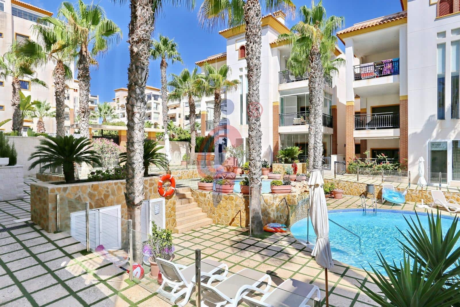 Apartamento de 3 habitaciones en Guardamar del Segura en venta con piscina garaje - 329.990 € (Ref: 10006373)