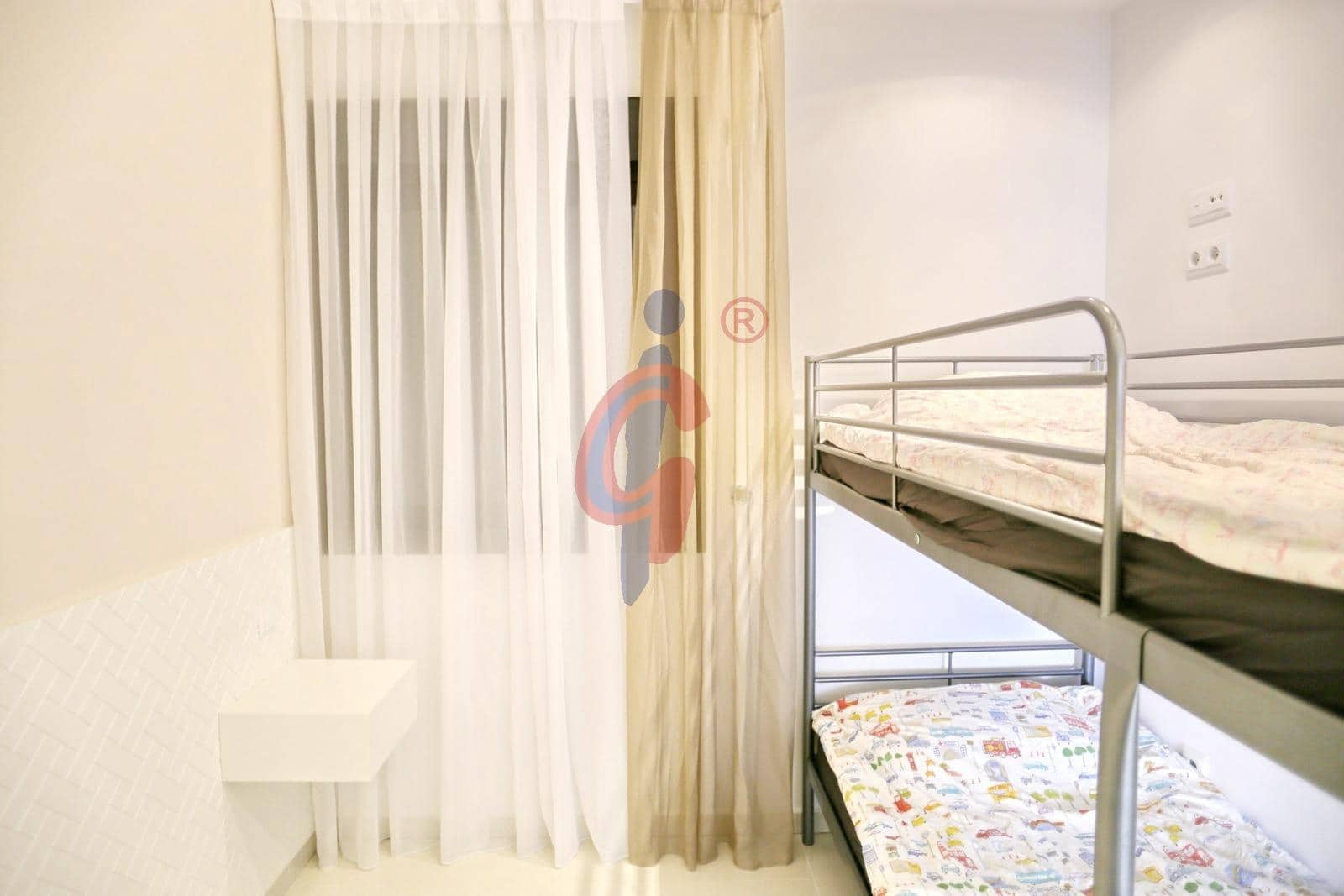Apartamento de 3 habitaciones en Guardamar del Segura en venta con piscina garaje - 329.990 € (Ref: 10006373)