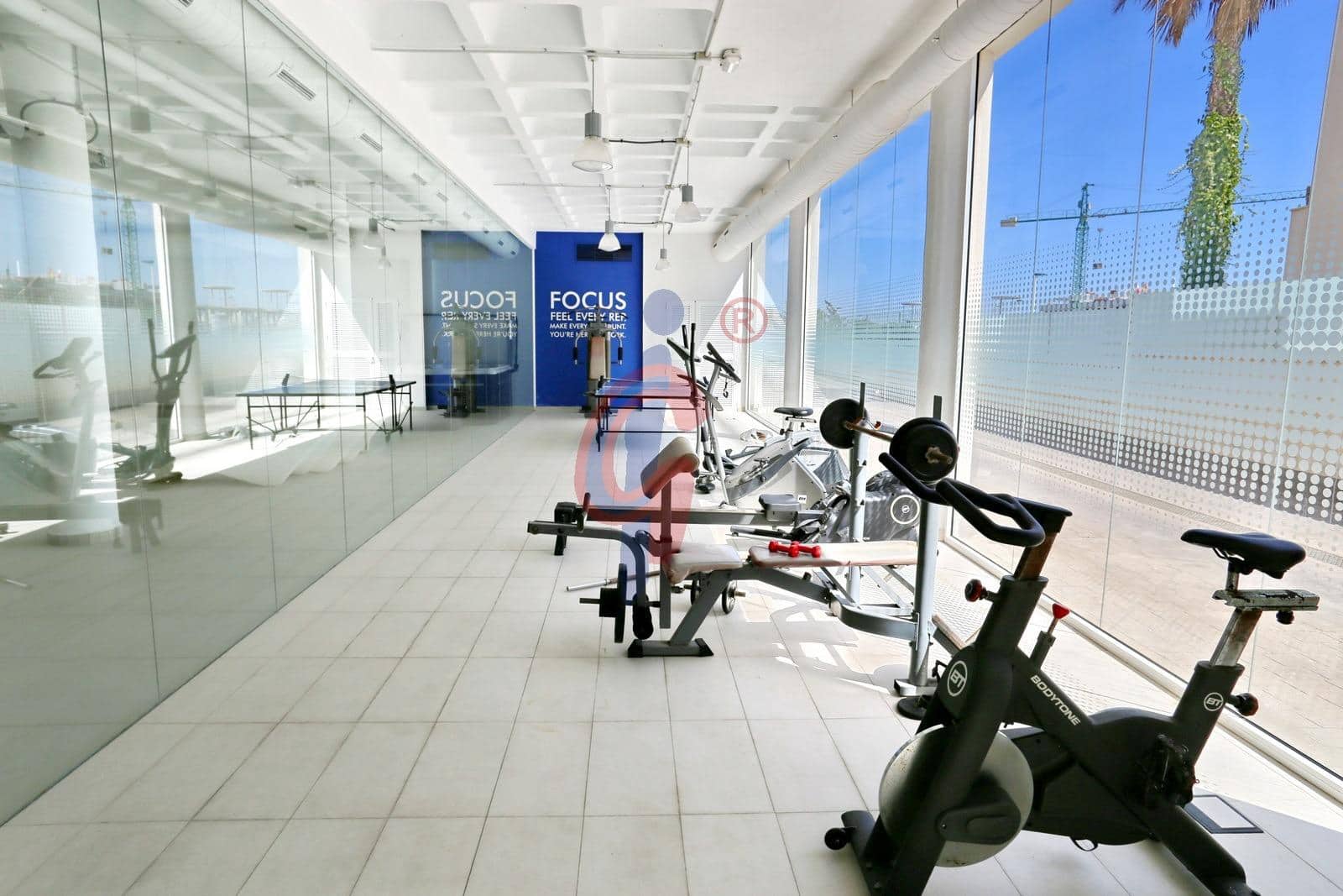 Apartamento de 3 habitaciones en Guardamar del Segura en venta con piscina garaje - 329.990 € (Ref: 10006373)