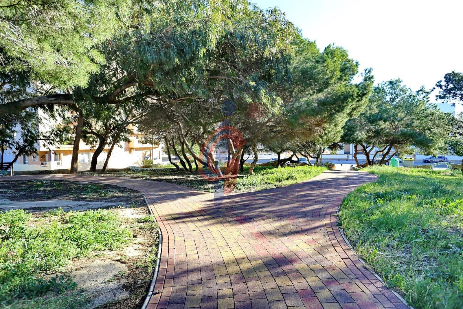 Apartamento de 3 habitaciones en Guardamar del Segura en venta con piscina garaje - 329.990 € (Ref: 10006373)