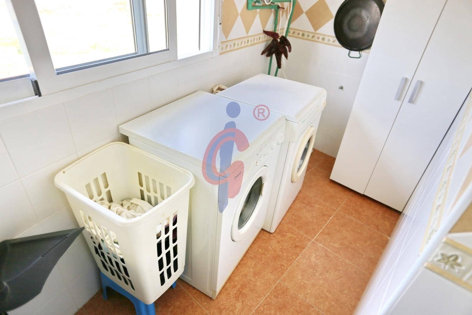4 quarto Penthouse para arrendar em Guardamar del Segura com piscina garagem - 1 000 € (Ref: 10006374)