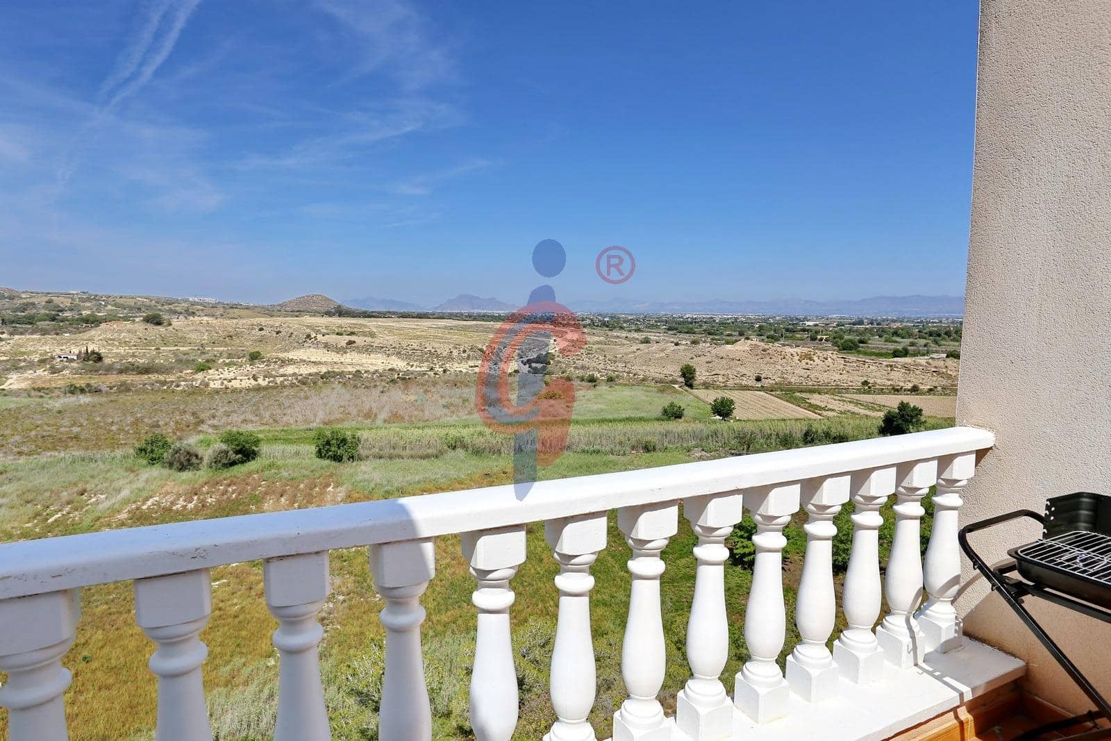 4 quarto Penthouse para arrendar em Guardamar del Segura com piscina garagem - 1 000 € (Ref: 10006374)