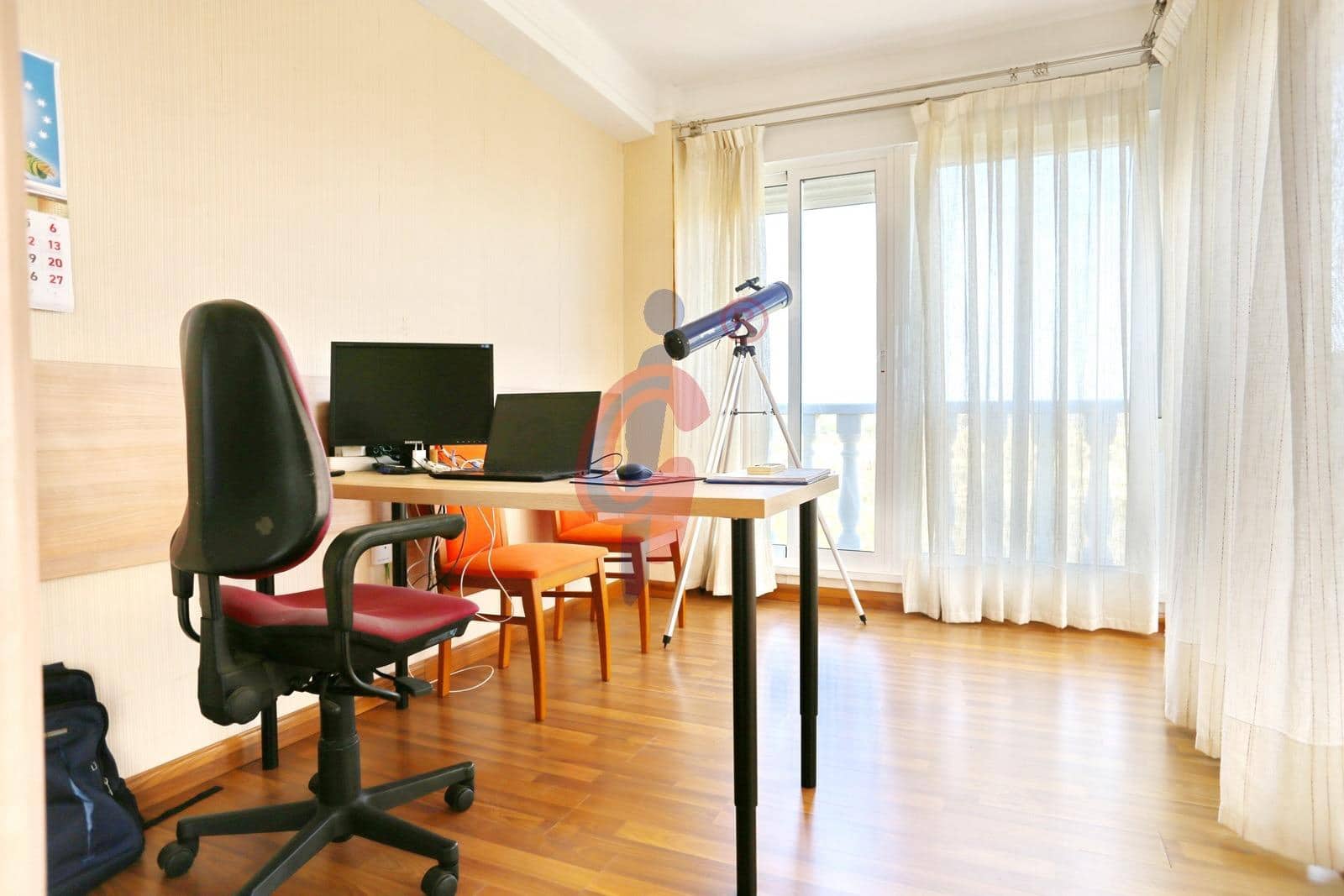 4 quarto Penthouse para arrendar em Guardamar del Segura com piscina garagem - 1 000 € (Ref: 10006374)