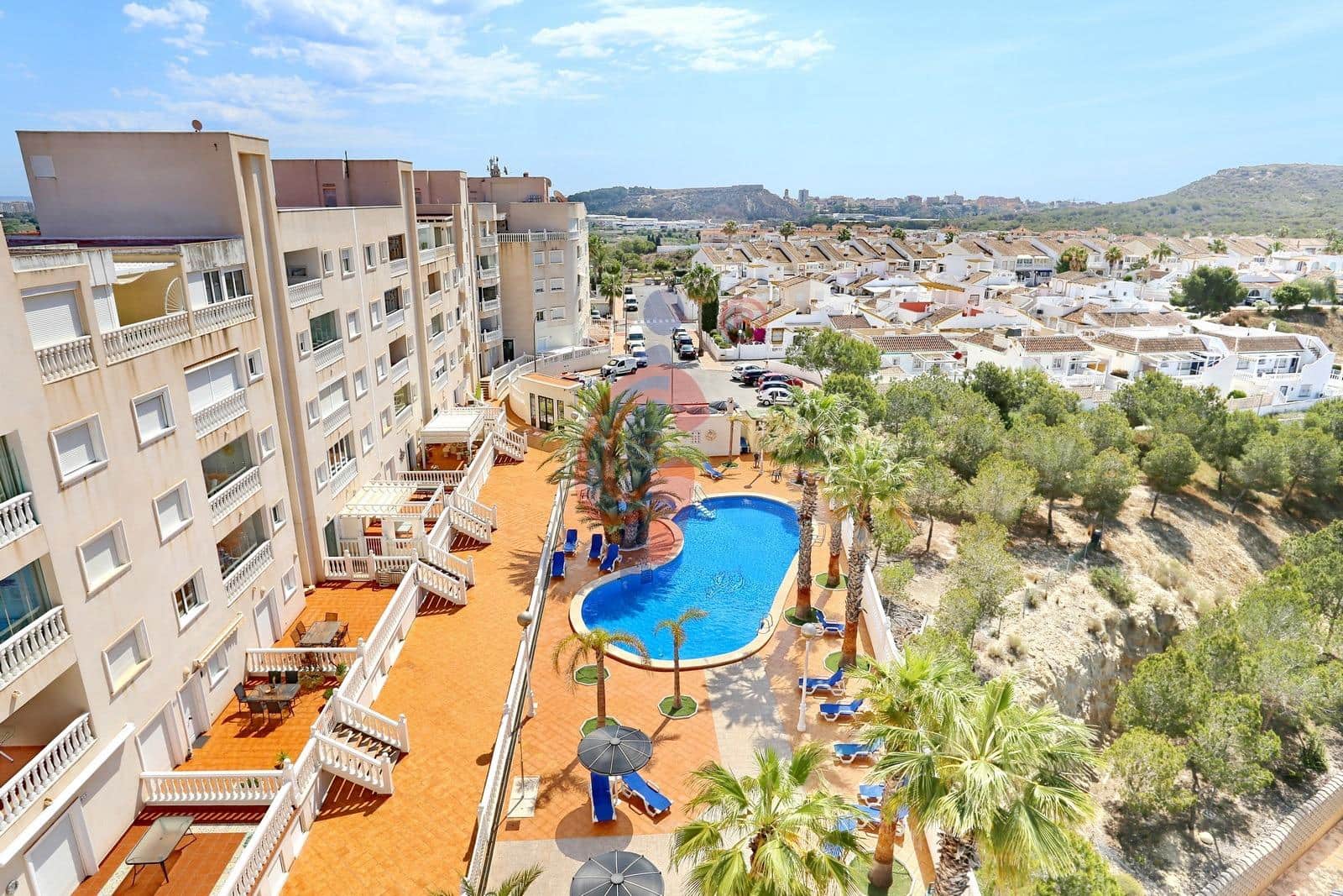 4 quarto Penthouse para arrendar em Guardamar del Segura com piscina garagem - 1 000 € (Ref: 10006374)