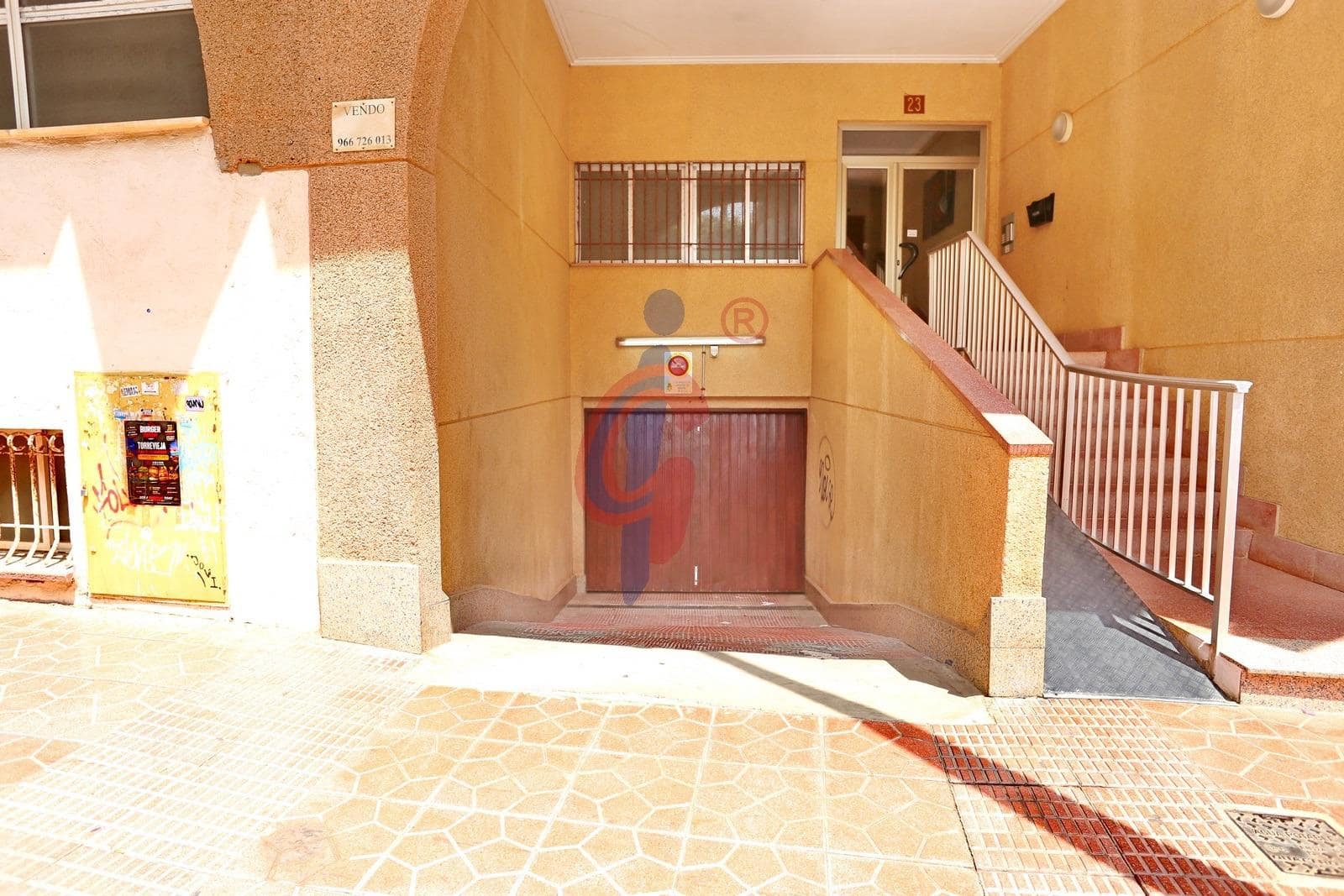 Garage da affittare in Guardamar del Segura - 120 € (Rif: 10013442)