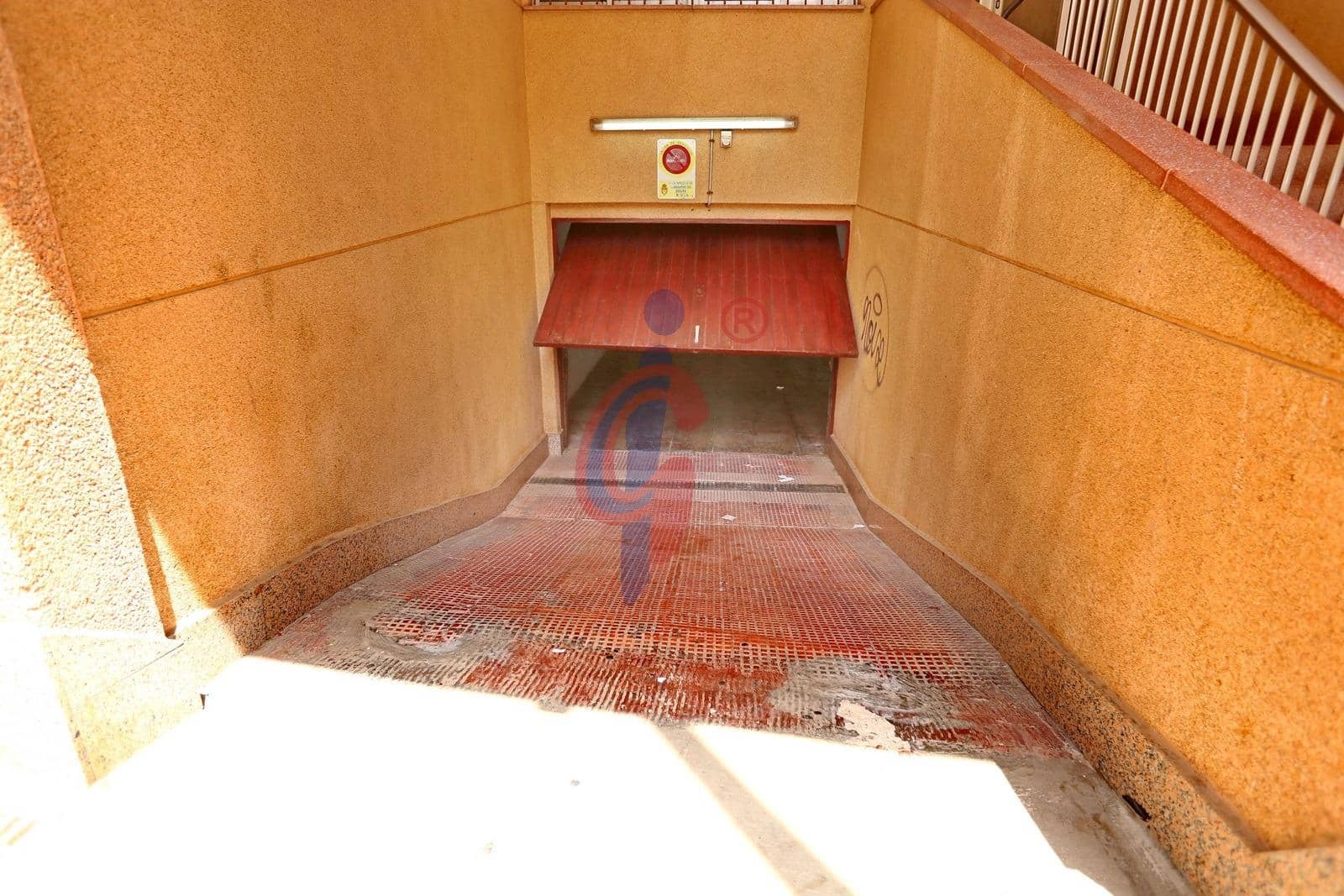 Garage da affittare in Guardamar del Segura - 120 € (Rif: 10013442)