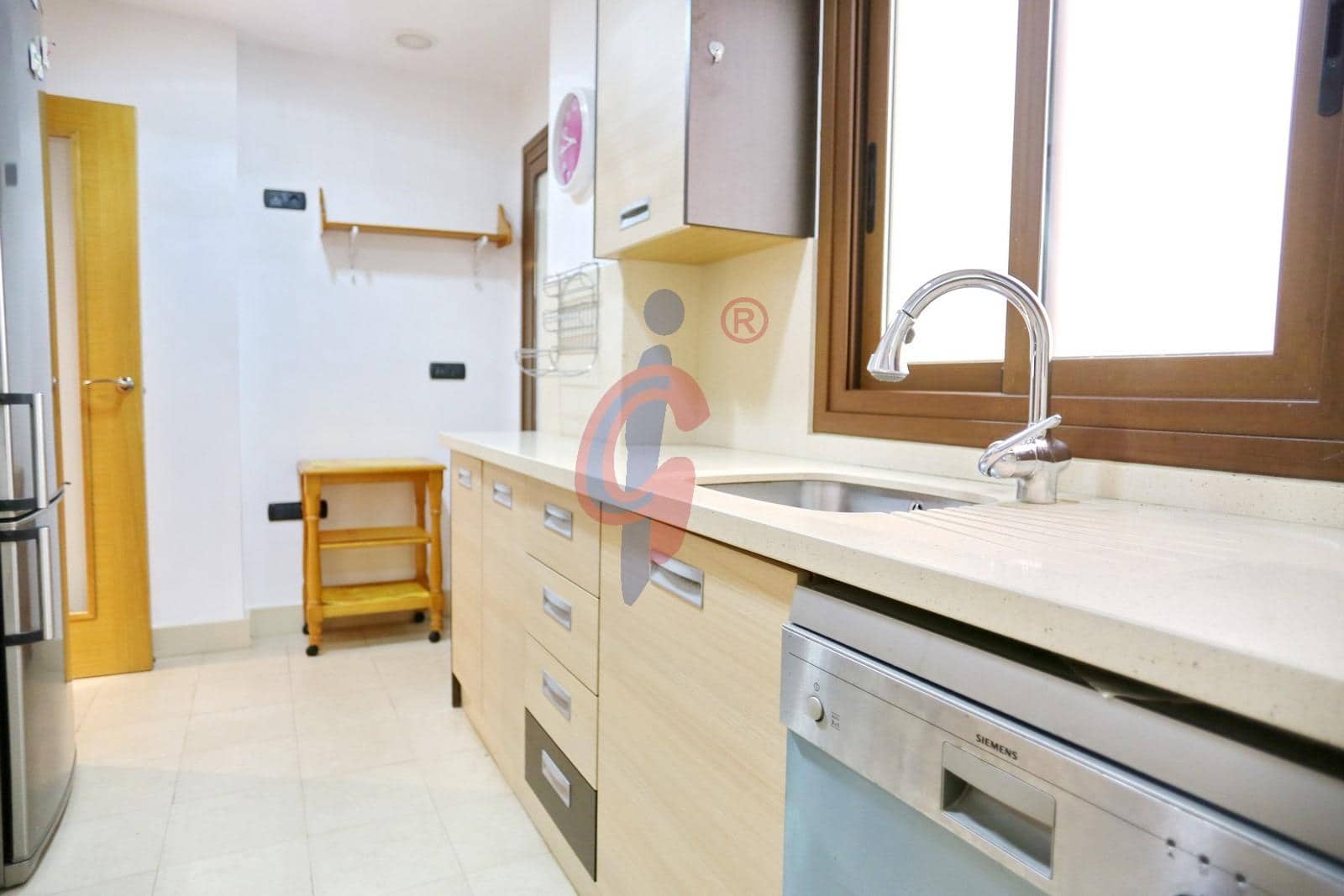 Appartement de 2 chambres à louer à Guardamar del Segura avec piscine - 900 € (Ref: 10025833)