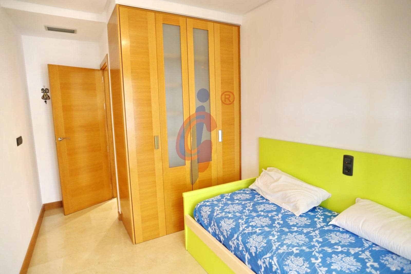 Appartement de 2 chambres à louer à Guardamar del Segura avec piscine - 900 € (Ref: 10025833)