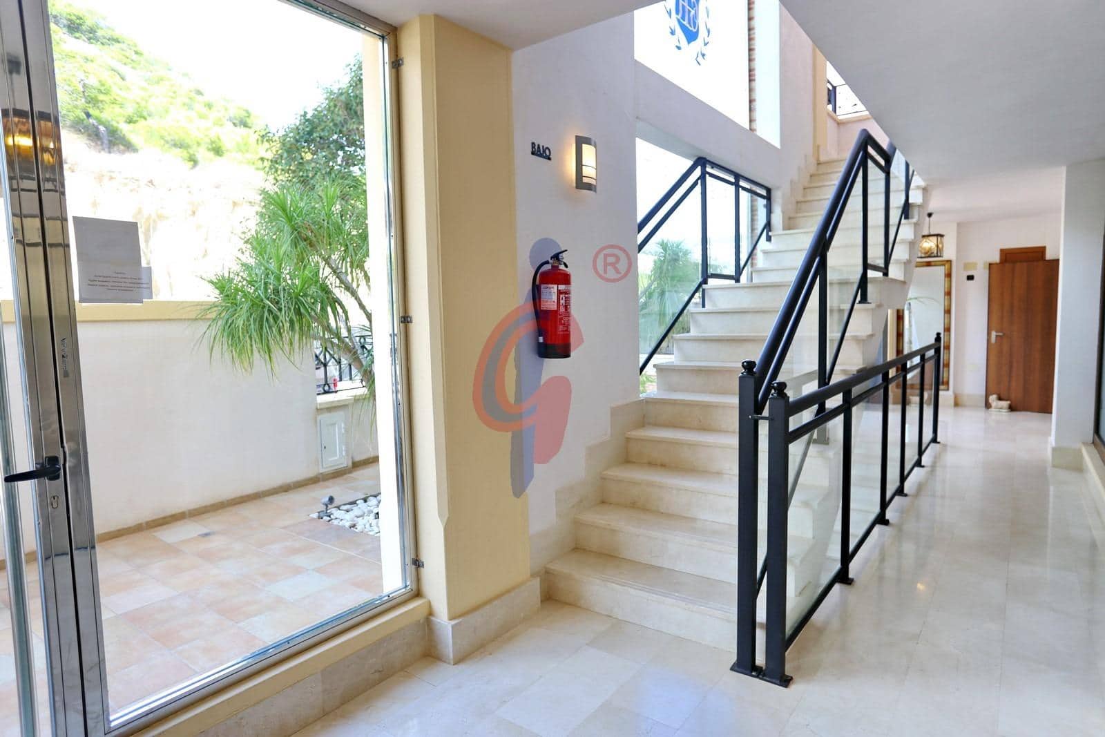 Appartement de 2 chambres à louer à Guardamar del Segura avec piscine - 900 € (Ref: 10025833)