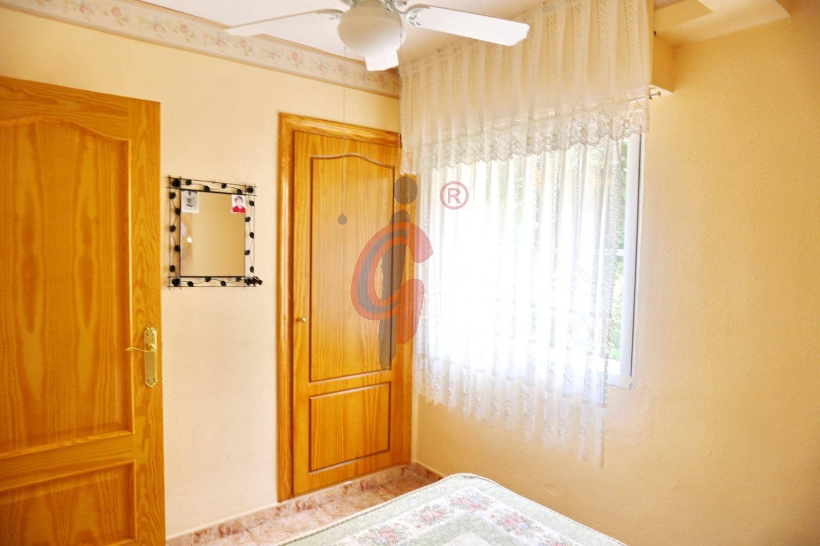 3 makuuhuone Huoneisto myytävänä paikassa Guardamar del Segura - 229 990 € (Ref: 10030674)